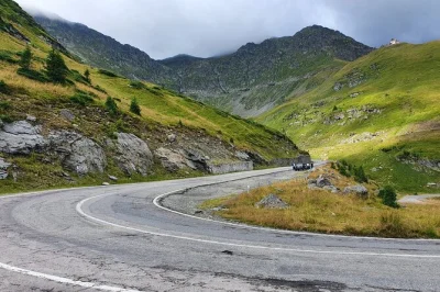 Book a private transfagarasan road tour from bucharest. visit curtea de arges, vidraru dam, balea lake & poenari castle in one day. flexible & guided.