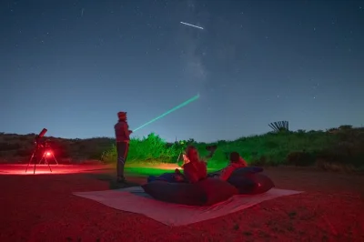 Feel the desert air as you stargaze in joshua tree with an expert astronomer, comfy loungers, hot drinks, and powerful telescopes. includes blankets & local stories.