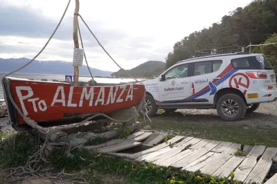 Explore a natureza selvagem da terra do fogo, caminhe pelas florestas de lenga, saboreie caranguejo fresco em puerto almanza e desfrute do almoço com vista para o canal de beagle, com transporte e al