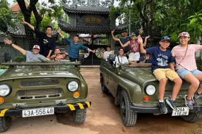 Erlebe das ländliche hanoi auf einer jeep-tour durchs rote flussdelta – entdecke das alte co loa, triff bauern, schlendere über märkte und genieße ein mittagessen. inkl. abholung.