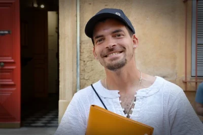 Feel the pulse of aix-en-provence on a small-group city tour with market tastings, stories of cezanne, and entry to the cathedral—includes local guide and food samples.