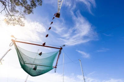 Vivi l’adrenalina a rotorua nel parco velocity valley con attrazioni come vertigo, agrojet e swoop. guide esperte e pacchetti flessibili. prenota la tua giornata da brivido.
