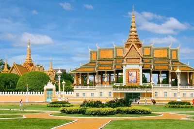Step inside phnom penh’s royal palace, see the silver pagoda’s tiles, and reflect at the genocide museum and killing fields. small group tour with hotel pickup.