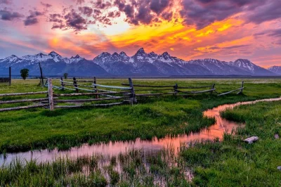 Feel the wild air of grand teton on a private tour with wildlife spotting, scenic overlooks like oxbow bend, and local guide insights—includes snacks and pickup.