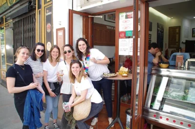 Let valencia surprise you with local tapas, stories in the old city, and tastings at europe’s biggest food market. small group tour includes drinks and all bites.
