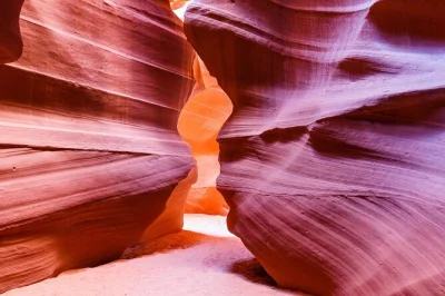 Feel the desert’s colors at antelope canyon, stand above horseshoe bend, and catch lake powell’s blue—guided day trip from las vegas with pickup and lunch included.