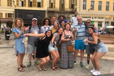 Follow a local in nice old town for a half-day food tour with dinner, 9+ tastings, french wine, and sweet surprises. includes drinks and all tastings.