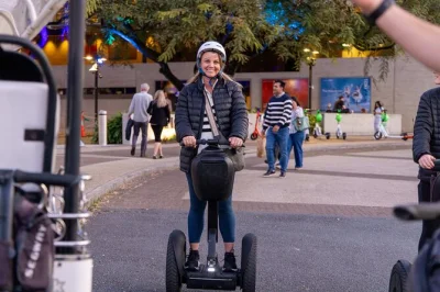 Erlebe brisbane auf einer segway-tour – entlang des flusses gleiten, story bridge überqueren, kangaroo point klippen entdecken und heimische tiere beobachten. kleine gruppen, guide inklusive.