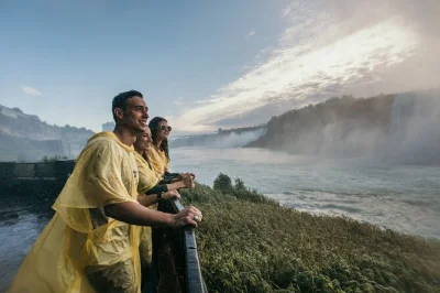 Siente la bruma de las cataratas del niágara, navega cerca de horseshoe, prueba jarabe de arce local y disfruta recogida fácil desde toronto o el aeropuerto pearson.