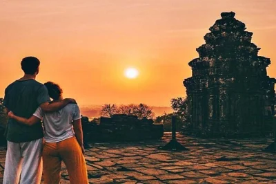 Feel the ancient spirit of angkor wat, wander bayon’s stone faces, and watch sunset from phnom bakheng. includes hotel pickup, local guide, and lunch stop.