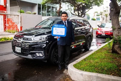 À votre arrivée à lima, retrouvez votre chauffeur directement à la sortie. transfert privé en suv climatisé, avec espace bagages flexible et service personnalisé inclus.