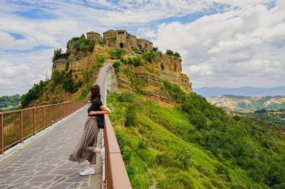 Wander from rome to civita di bagnoregio, taste brunello wines in tuscany, and explore orvieto’s medieval streets—all with lunch and round-trip transport included.