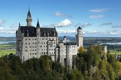 Start your day in munich, skip the lines at neuschwanstein & linderhof castles, enjoy local lunch in oberammergau, and travel with a private guide—pickup included.