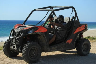 Vivi l’avventura off-road in baja dal deserto di migrino alle spiagge del pacifico, poi rilassati con una degustazione di tequila. include pick-up in hotel, attrezzatura e guide locali.