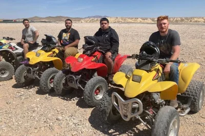 Siente la emoción del desierto de las vegas conduciendo tu propio atv, con guía local, agua incluida y apoyo en todo momento. aventura off-road solo para ti.