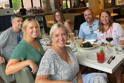 Follow local guides through downtown chattanooga, tasting chef-curated dishes at 3-4 restaurants, including rooftop dining and a private club. includes all food stops.