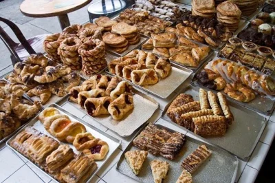 Entdecke san franciscos north beach mit starkem espresso, familiengeführten bäckereien und legendärer pizza. inklusive verkostungen, lokalem guide und einfacher buchung.