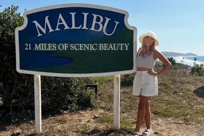 Descubra o verdadeiro malibu — caminhe por praias famosas, conheça casas de celebridades, experimente comidas locais e visite o malibu country mart. inclui passeio em van aberta com guia ao vivo.