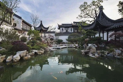 Descubra as ruas antigas, jardins e canais de suzhou em um passeio privativo saindo de shanghai, com trem-bala, almoço local e transfers inclusos.