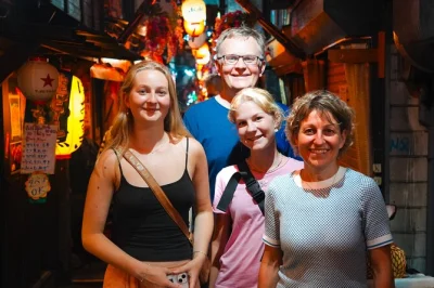 Laugh with your kids in shinjuku, make okonomiyaki together, snap purikura photos, and taste yakitori—private family tour with dinner, guide, and photos included.