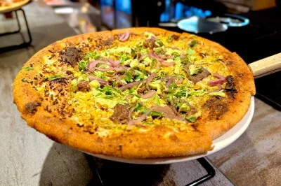 Follow a local through san antonio’s downtown for tacos, pan dulce, and gelato. includes 6 tastings, stories behind the alamo, and easy meeting point.