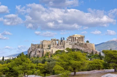 Erlebe athen hautnah: akropolis entdecken, durch den monastiraki-markt schlendern, vom lycabettus-hügel die stadt überblicken und ein griechisches mittagessen genießen – inklusive abholung.
