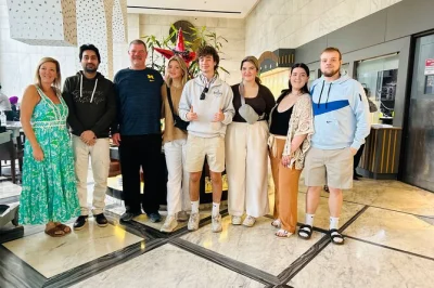 Stressfrei vom flughafen oder hotel in delhi nach agra fahren – privater transfer im klimatisierten wagen mit lokalem fahrer, inklusive aller mautgebühren.