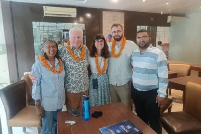 Découvrez le rajasthan et le nord de l’inde avec un chauffeur privé, billets d’entrée, hôtels et guides inclus. prise en charge aéroport, confort et anecdotes locales tout au long du trajet.