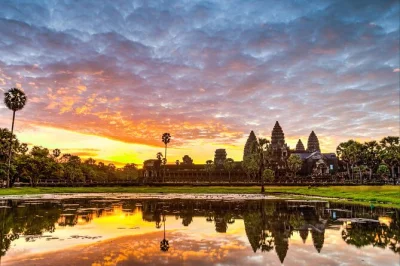 Wake up before dawn for angkor wat’s sunrise, cycle ancient trails with a local guide, and share khmer breakfast and lunch. includes hotel pickup and all gear.