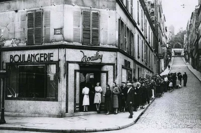 Erkunde paris mit einem ww2-experten: versteckte besatzungsorte, einschusslöcher und widerstandsgeschichten in kleiner gruppe. flexible tourgestaltung.