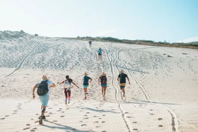 Parti presto dalla selvaggia costa di aruba, cammina fino alla natural pool per nuotare e fare snorkeling prima della folla, gusta snack locali con una guida certificata.