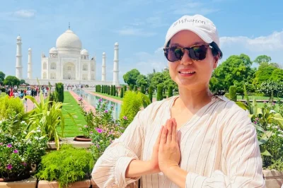 Descubra o taj mahal ao nascer do sol, explore o forte de agra e aproveite um almoço típico, com carro privativo e guia local saindo de jaipur.