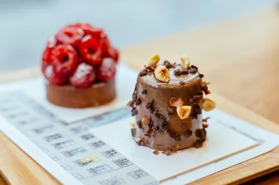 Follow a local through paris’ jewish quarter & 4th arrondissement, tasting cheese, meats, crêpes & more on a private food tour. includes tastings & city highlights.