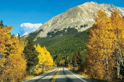 Explore o som do rio no clear creek canyon, caminhe pelas ruas históricas de idaho springs e divirta-se com seu guia. inclui reabastecimento de água e motorista experiente.