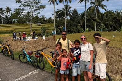 Pedal from kintamani to ubud past rice fields, village temples & a balinese family compound. includes hotel pickup, english-speaking guide & local lunch.