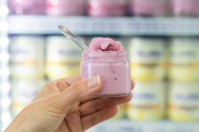 Step into seattle’s pike place market with a guided food tour—taste local chowder, donuts, and more. includes skip-the-line tastings, stories, and expert guide.