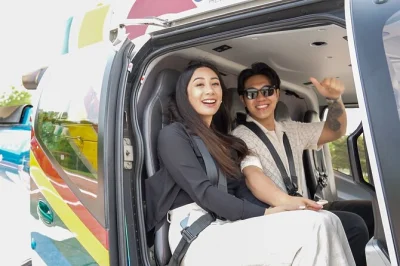 Scopri niagara falls in barca sotto la cascata, sorvola in elicottero, esplora dietro le cascate e pranza con vista dalla skylon tower. include pick-up in hotel e guida.