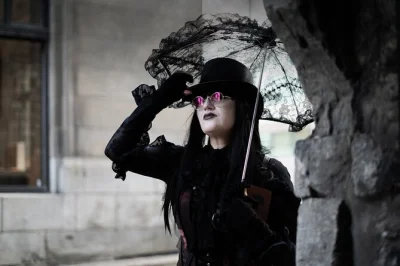 Découvrez le vieux-montréal sous un autre jour avec une conteuse locale, entre ruelles hantées, récits de crimes et sorcellerie. balade guidée de 1h30 à ne pas manquer.