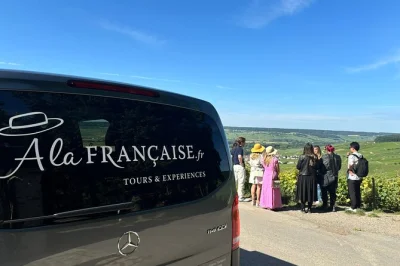 Feel the spirit of champagne country near reims, tasting six glasses at family-run wineries, with a local guide and small group—includes all entries and transport.