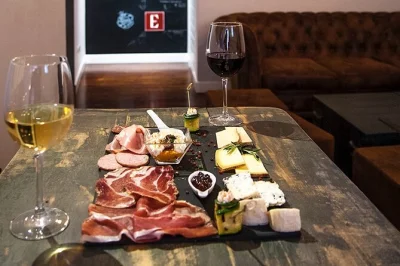 Savor rome’s trastevere with wine tastings, local food pairings, and a gelato lesson. includes snacks, drinks, and a relaxed stroll with a guide—book for a flavorful evening.