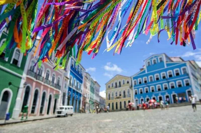 Step into salvador’s colorful history—walk pelourinho, visit são francisco church, see barra lighthouse. includes guide & air-conditioned transport.