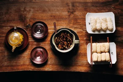 Savor seoul’s street food, explore namdaemun market, and wander palace lanes with a local guide. includes 8+ tastings, secret dish, and easy meeting point.