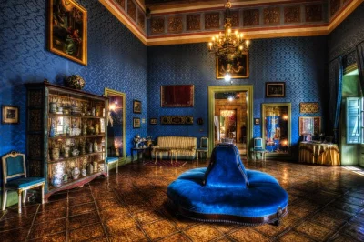 Explore o palazzo conte federico em palermo com a família que mora lá. ouça histórias, suba na torre árabe-normanda e garanta seu lugar com antecedência.