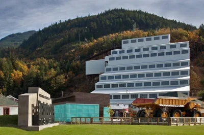 Découvrez le britannia mine museum près de squamish : embarquez dans le train souterrain, essayez la prospection d’or et assistez au spectaculaire show boom! réservez votre entrée en ligne.
