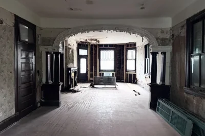 Echte geistergeschichten, geheimnisvolle innenhöfe und versteckte orte im french quarter von new orleans – inklusive eintritt in einen privaten spukort und führung vom experten.