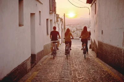 Feel the rhythm of granada on an electric bike tour through albaicín, sacromonte, and san nicolás viewpoint. small groups, local guide, e-bike included.