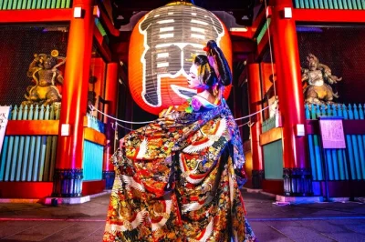 Viva a energia do show de dança japonesa em asakusa-kaguwa, com dança do leão, luta de samurai e bebida inclusa. perfeito para famílias e fotos com os artistas.