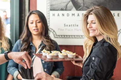 Follow a chef through seattle’s pike place market, taste from 9 artisan vendors, sample chowder and truffles, and get a discount card. includes walking and local guide.
