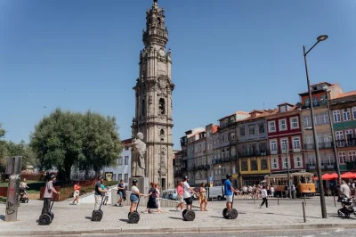 Scopri il cuore storico di porto in segway, da são bento alla livraria lello, con guida locale e commento dal vivo. tutto l’equipaggiamento incluso.