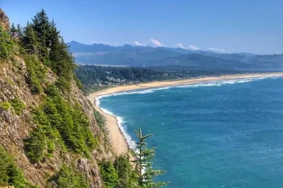 Feel the wild oregon coast—walk cannon beach, see haystack rock tide pools, and explore manzanita. small group tour from portland with pickup included.
